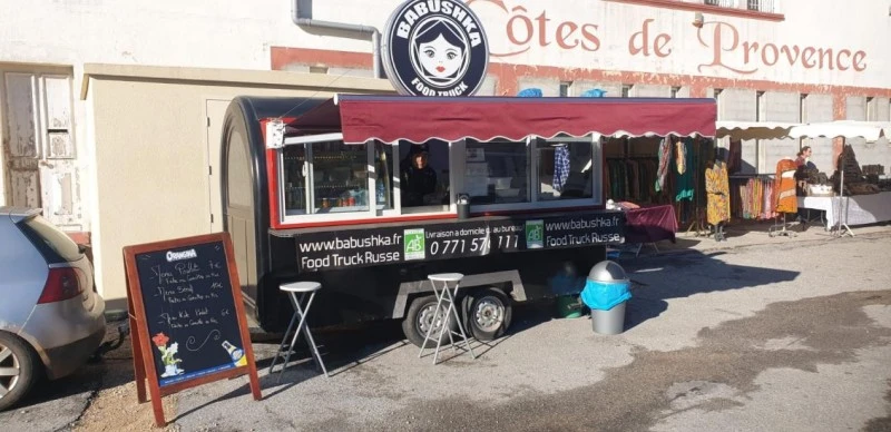 Compact Mini Round Food Trailer